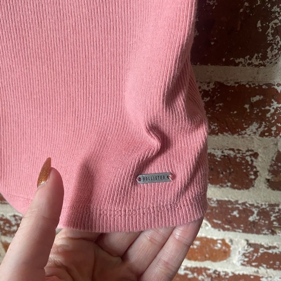 Hollister pink layering cami - Picture 3 of 5